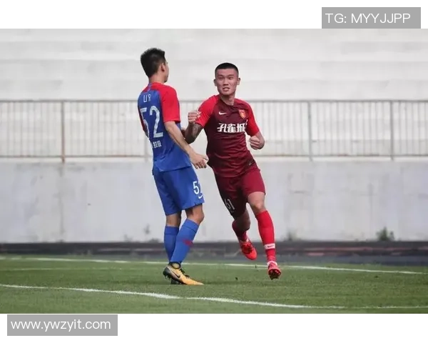 精英赛积分榜：FPX以82分领跑